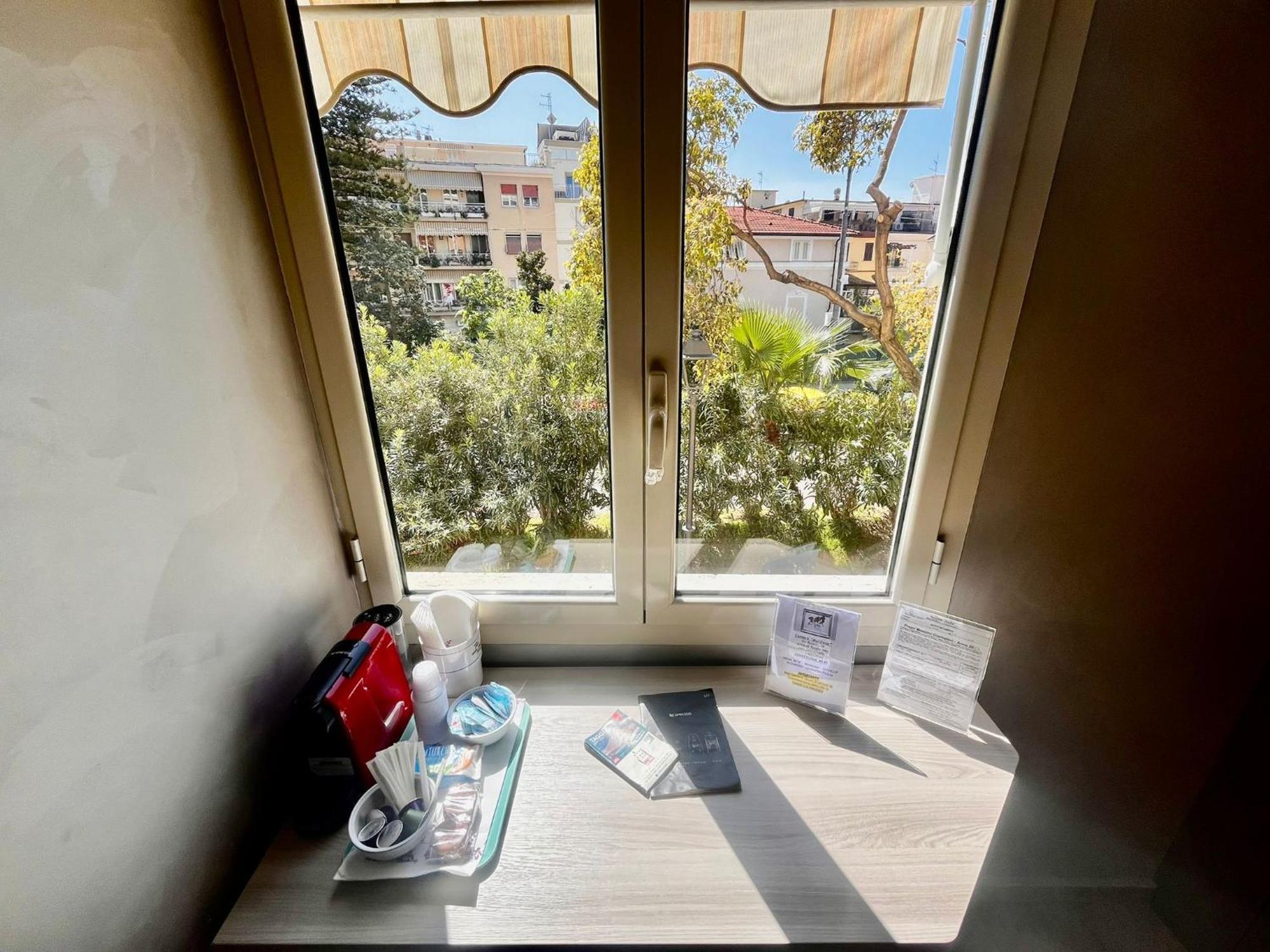 Marilena Hotel Arma di Taggia Buitenkant foto