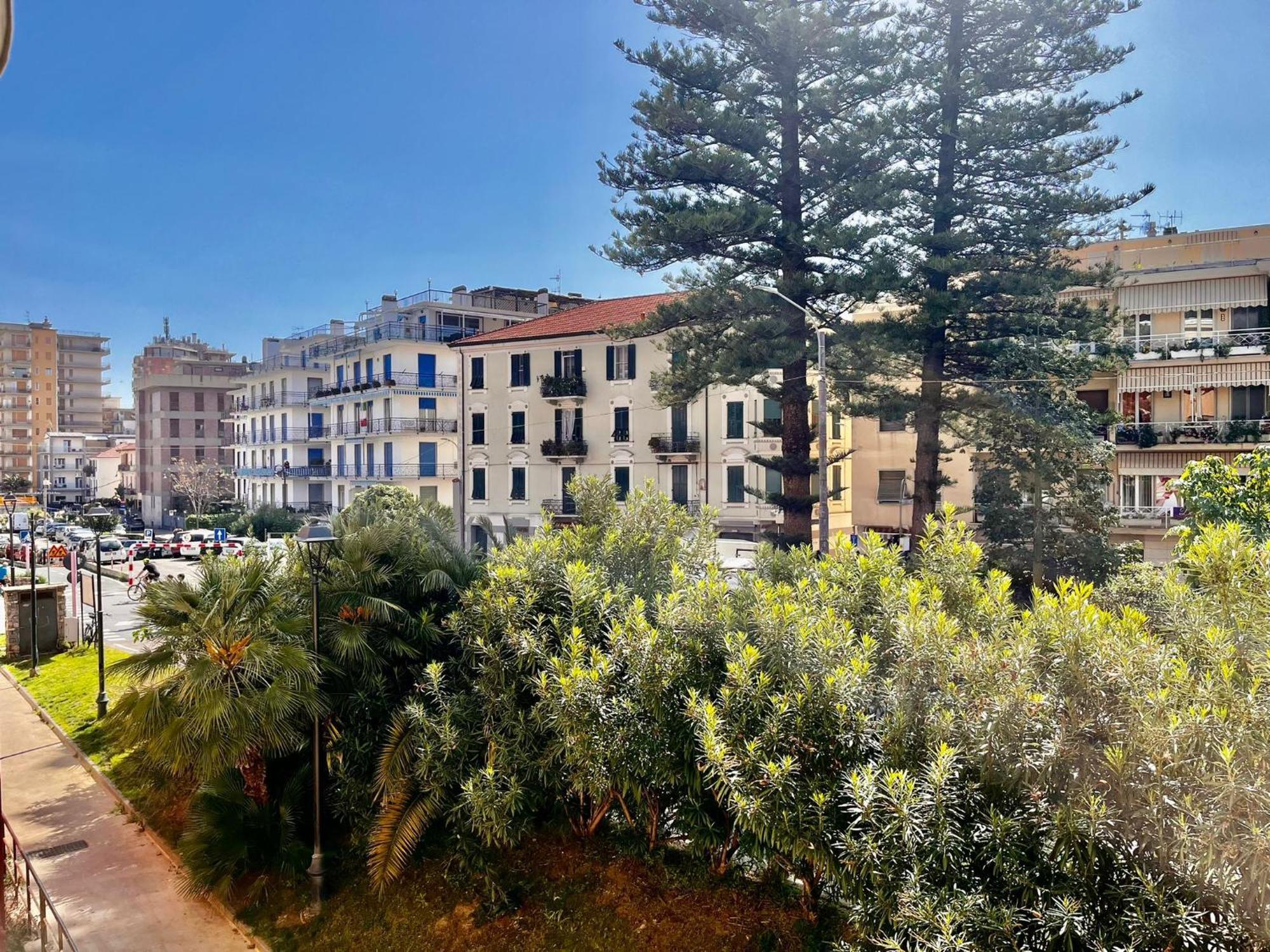 Marilena Hotel Arma di Taggia Buitenkant foto